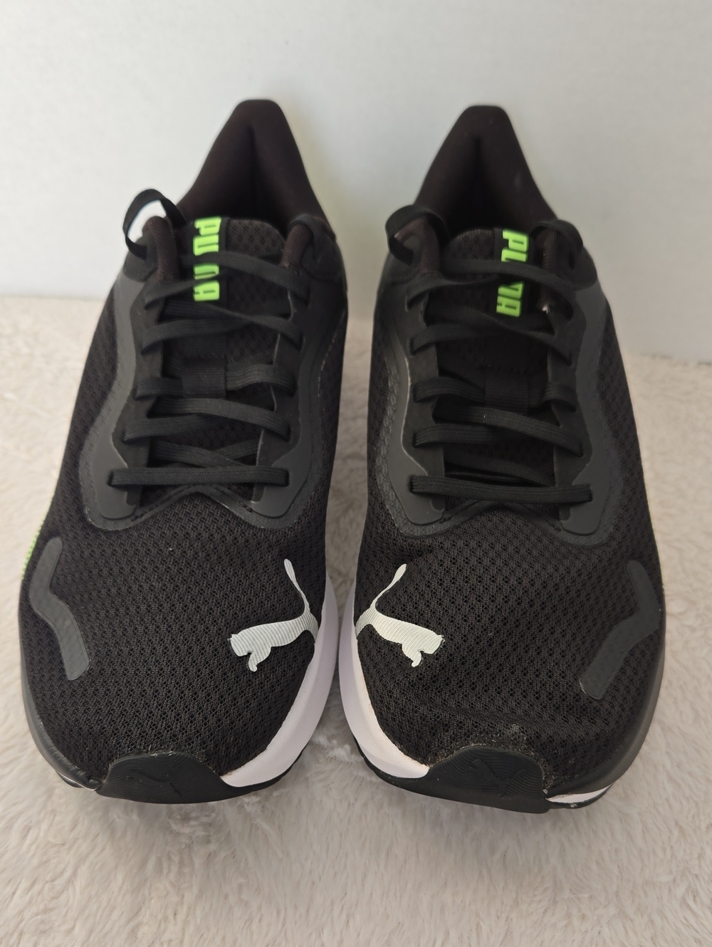 PUMALITE ULTRA -Lightweight Athletic Running Shoes Black Lime Green